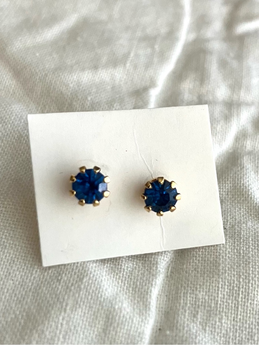 Vintage Sapphire Gold tone studs! September birthstone!